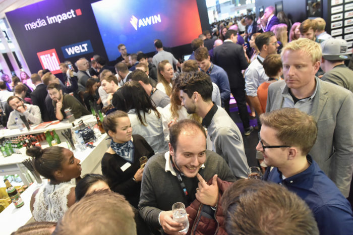 Standparty, Stand: media impact, Halle 6