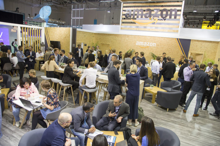 Stand: Amazon, Halle 8