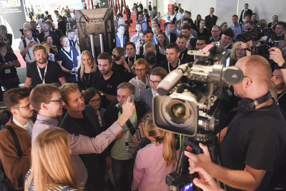 Large-dmexco_18_052_051