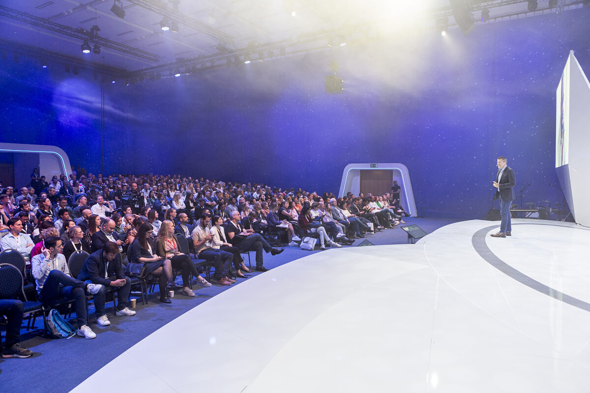 ExperienceStage_ECommerceStage ExperienceStage_ECommerceStage